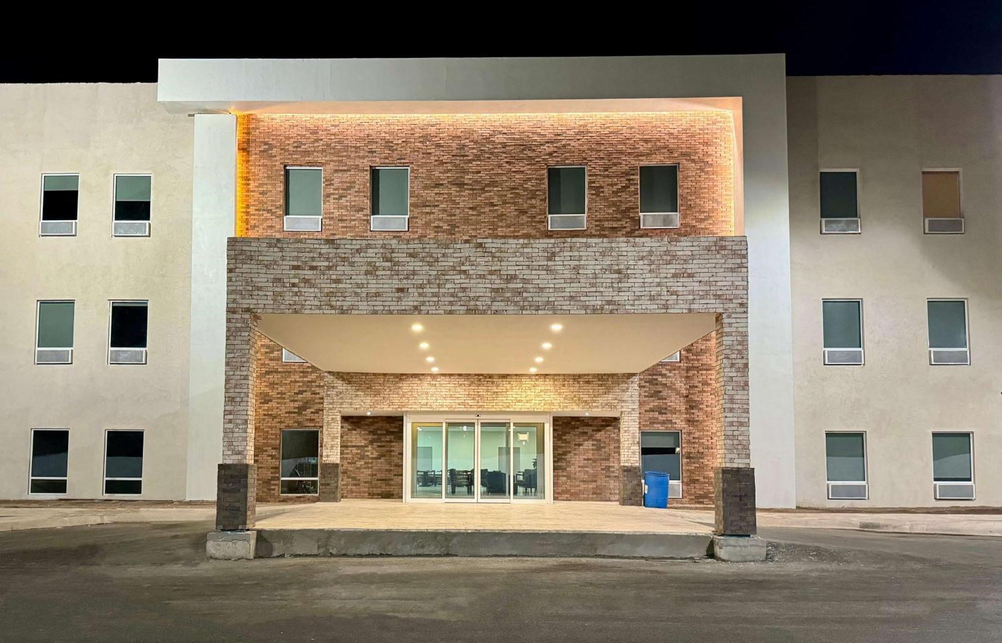 צ'יוואווה Best Western Plus Sacramento מראה חיצוני תמונה