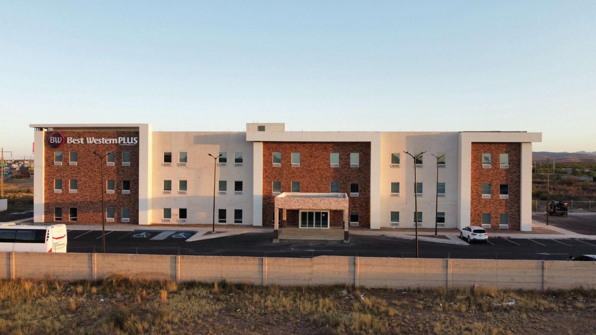 צ'יוואווה Best Western Plus Sacramento מראה חיצוני תמונה